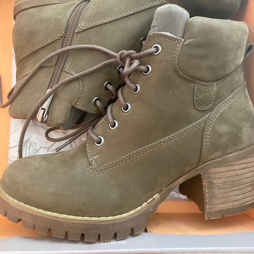Fall Green Boots